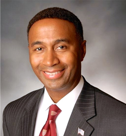 Tetteh headshot